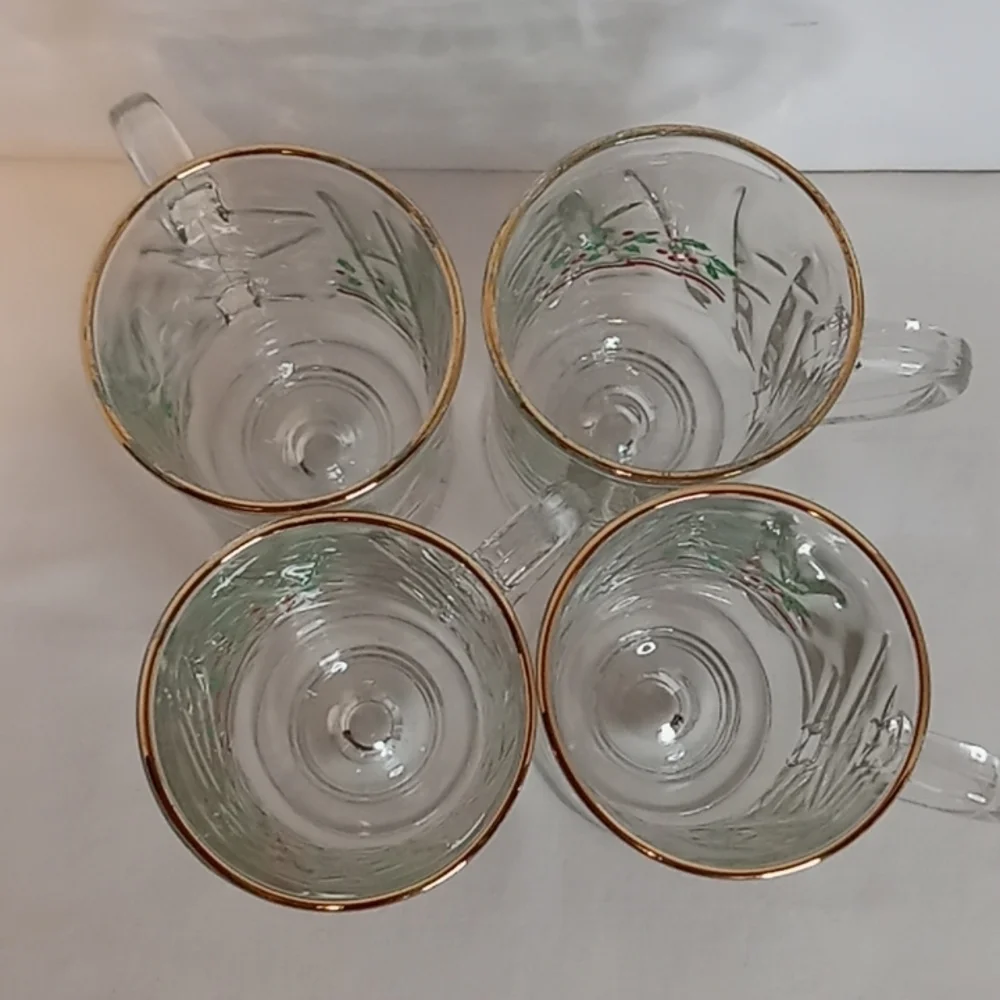 𝅺Vintage Arby's Merch Holly Berry Irish Glass Coffee Mugs Footed & Gold Rimmed